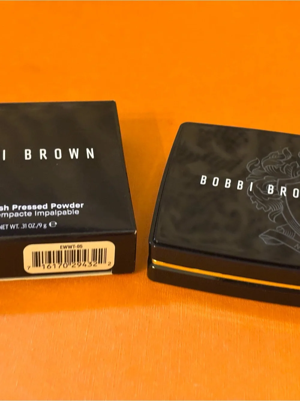 NIB Bobbi Brown Sheer Finish Pressed Face Powder-Soft Sand